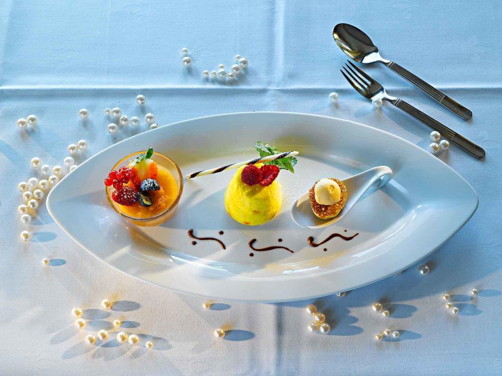 Hotel Neckartal Köngen エクステリア 写真